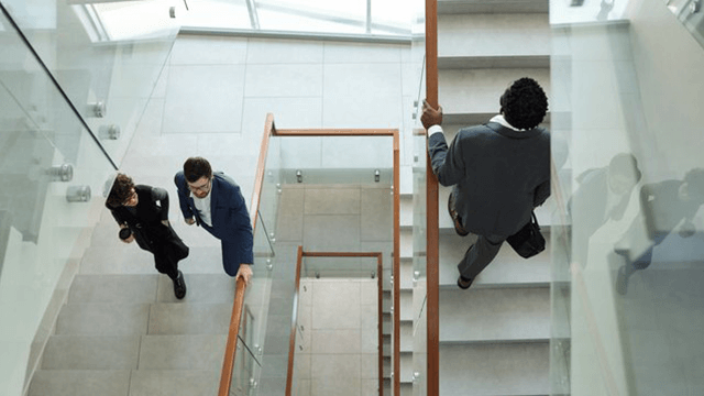 Business AS 334367294 640x360